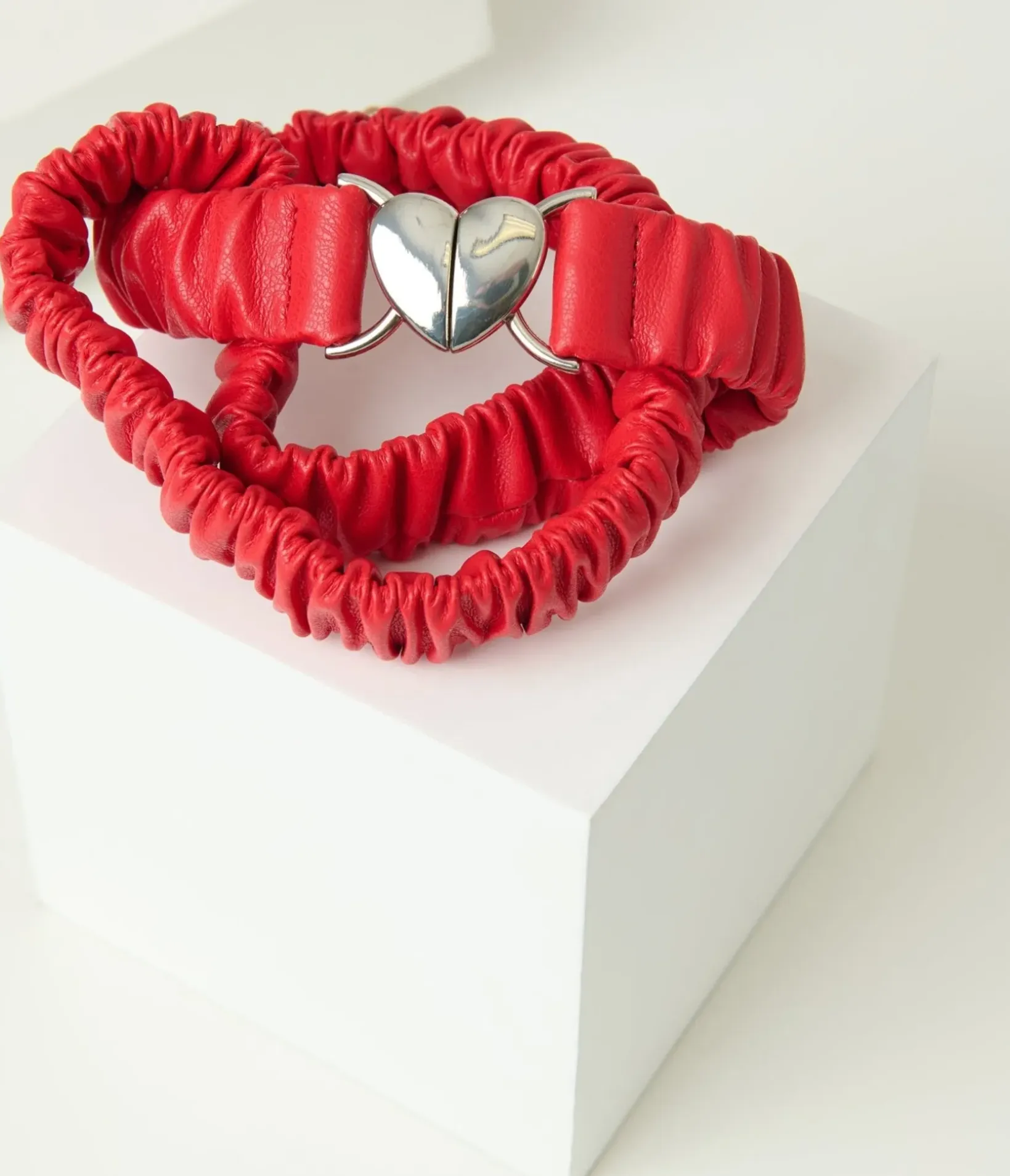 Unique Vintage All Things Red|Belts>Banned Red Leatherette Heart Clasp Belt