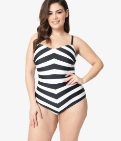 Unique Vintage One Piece Swim|One Piece Swim><noscript><img width=
