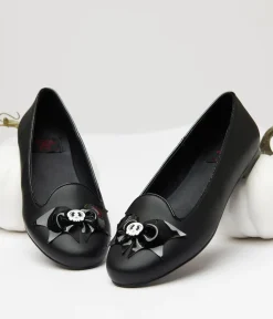 Unique Vintage Halloween|Flats>Black Bat & Skull Lydia Flats