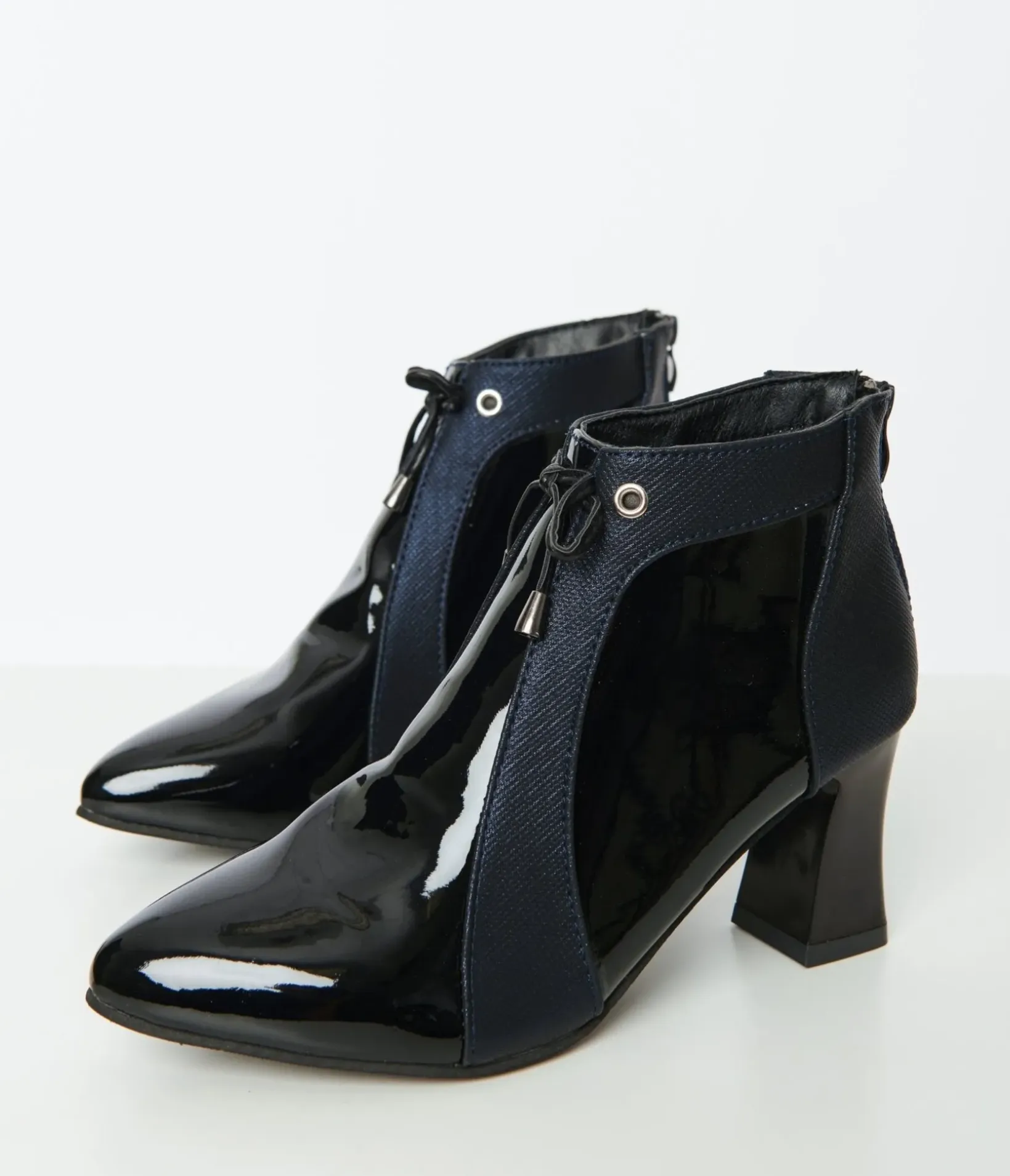Unique Vintage Boots>Black Patent Leatherette Pointed Toe Booties
