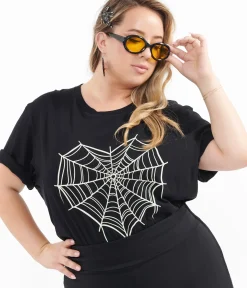 Unique Vintage Graphic Tees|Graphic Tees>Black Spider Web Heart Fitted Tee