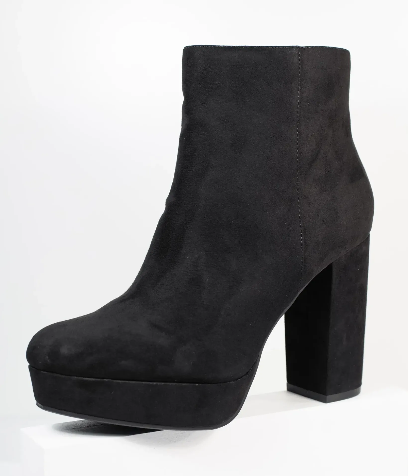 Unique Vintage Boots|Heels>Black Suede Platform Heel Booties