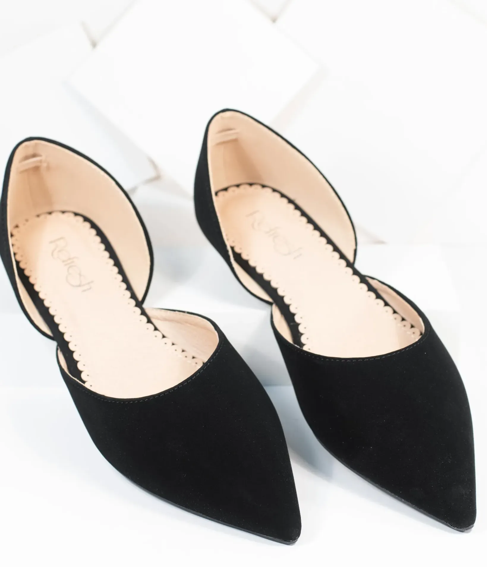 Unique Vintage Flats>Black Suede Pointed Toe Flats