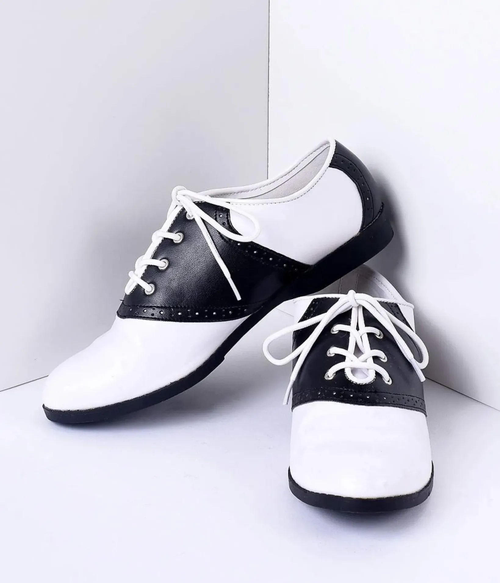 Unique Vintage Flats>Black & White Classic Lace Up Saddle Shoes