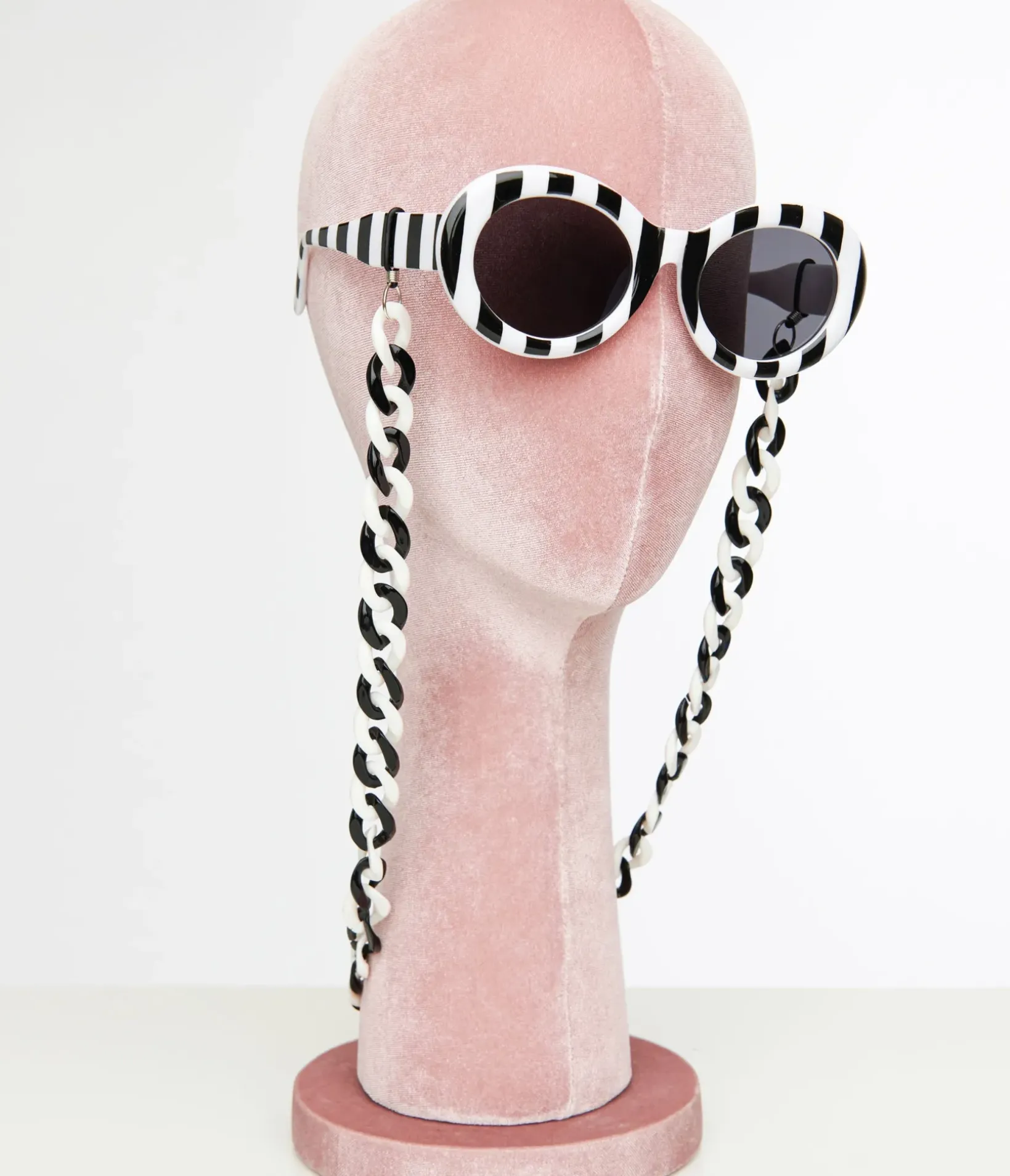 Unique Vintage Sunglasses>Black & White Stripe Oval Sunglasses