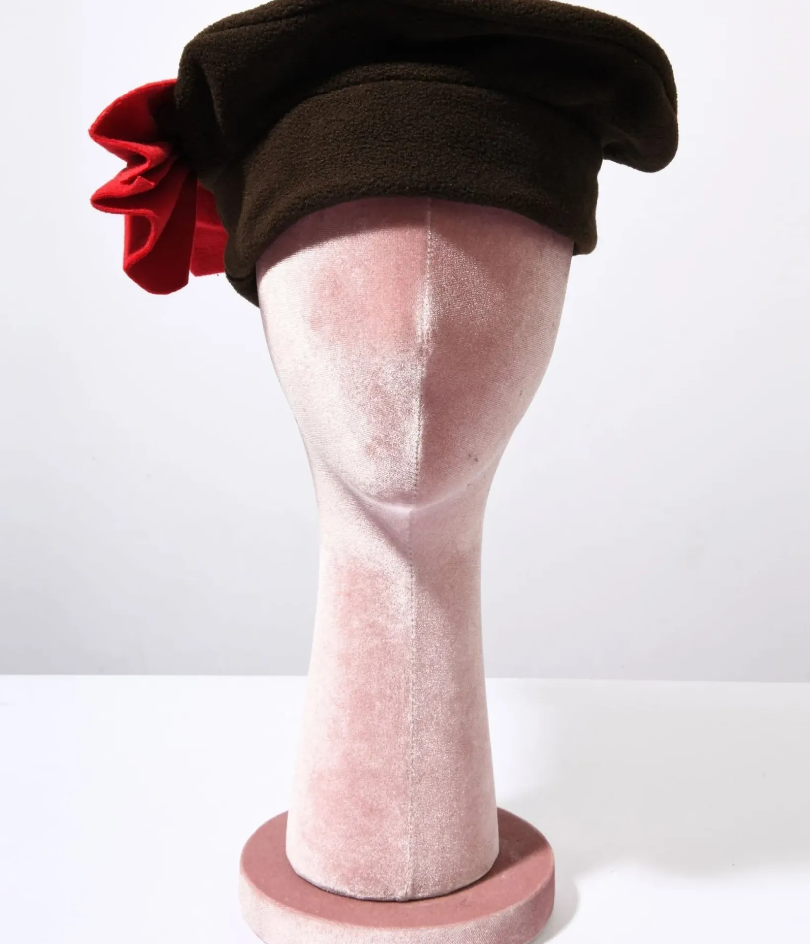 Unique Vintage All Things Red|Berets>Brown & Red Bow Beret