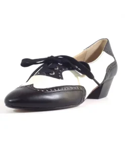 Unique Vintage Heels>Chelsea Crew 1950's Black & Bone Demi Oxford Saddle Shoes