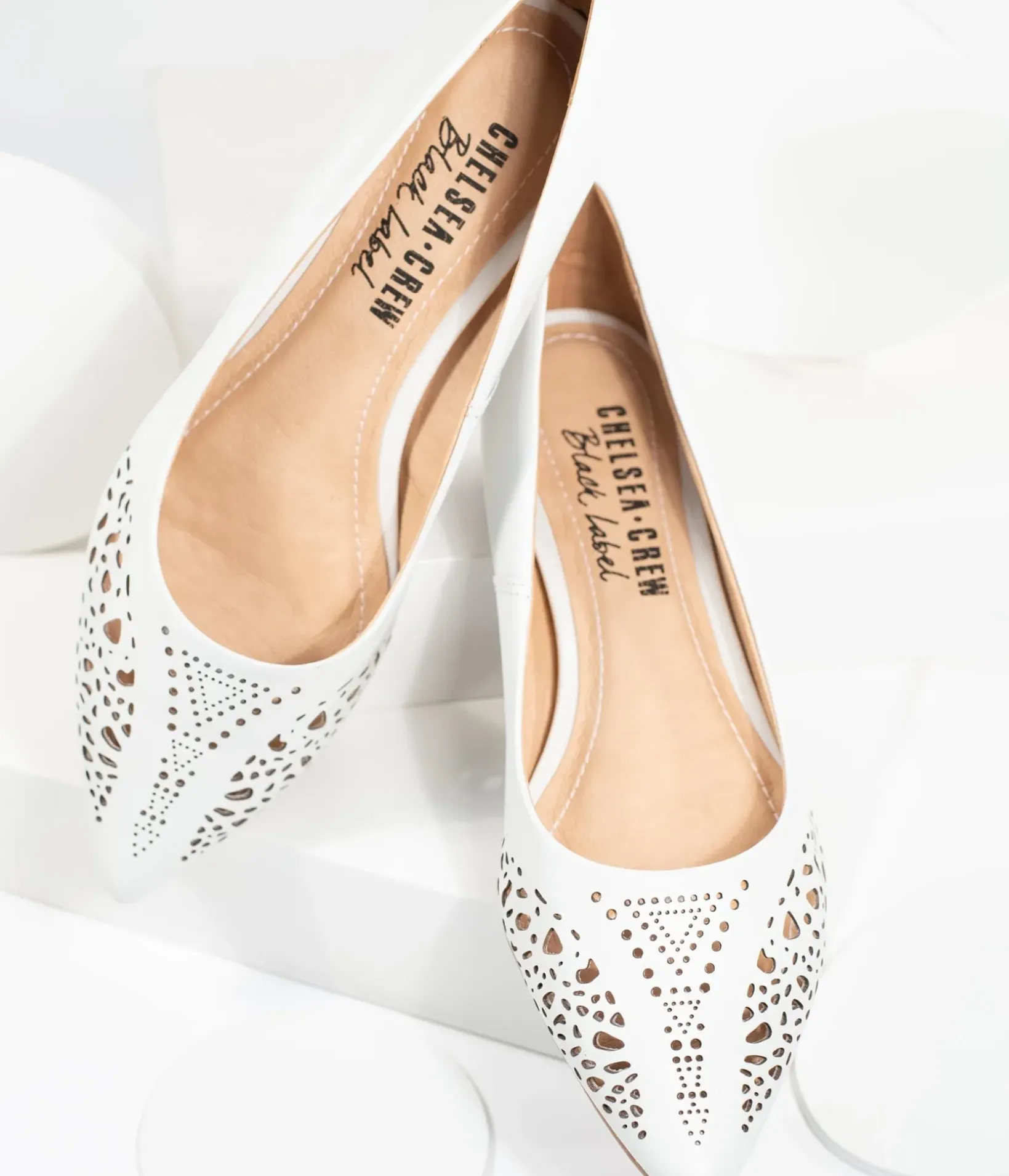 Unique Vintage Special Occasion|Flats>Chelsea Crew White Cutout Leather Sofia Flats