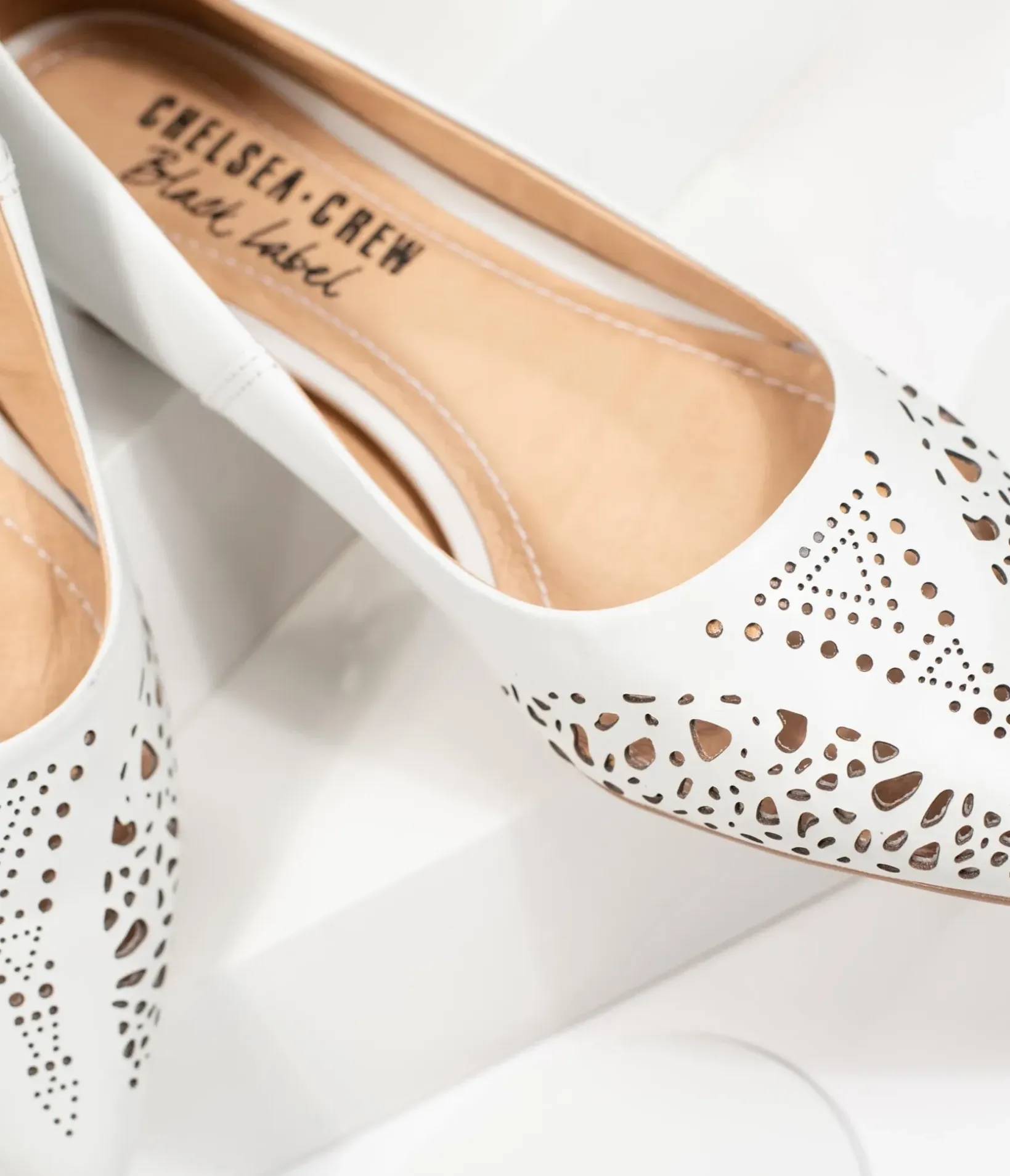 Unique Vintage Special Occasion|Flats>Chelsea Crew White Cutout Leather Sofia Flats