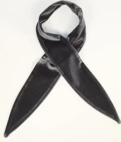 Unique Vintage All Things Black><noscript><img width=
