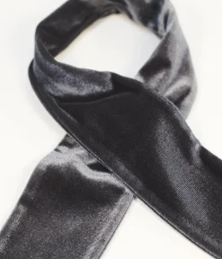 Unique Vintage All Things Black><noscript><img width=