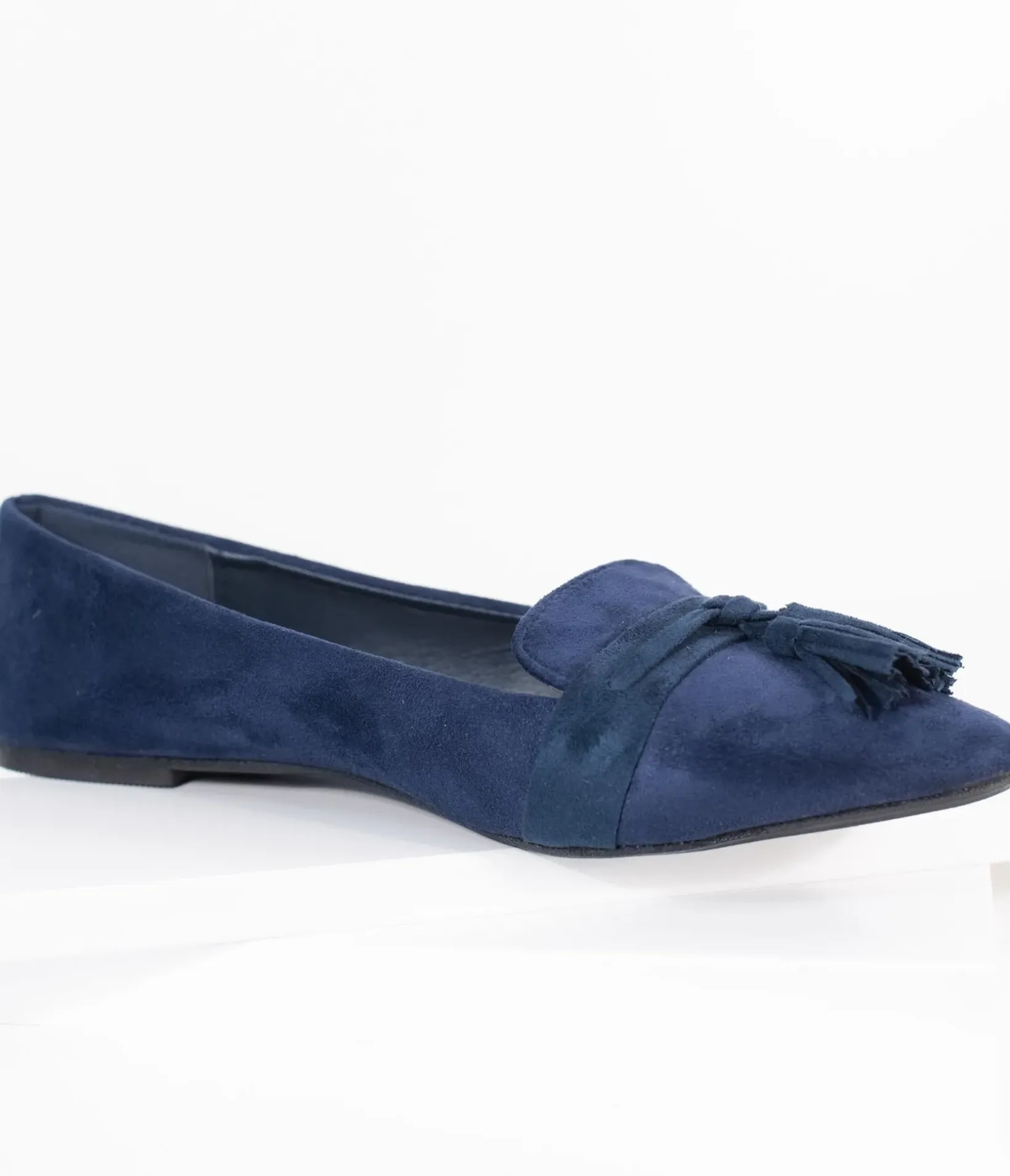 Unique Vintage Flats>Dark Navy Blue Suede Tassel Loafer