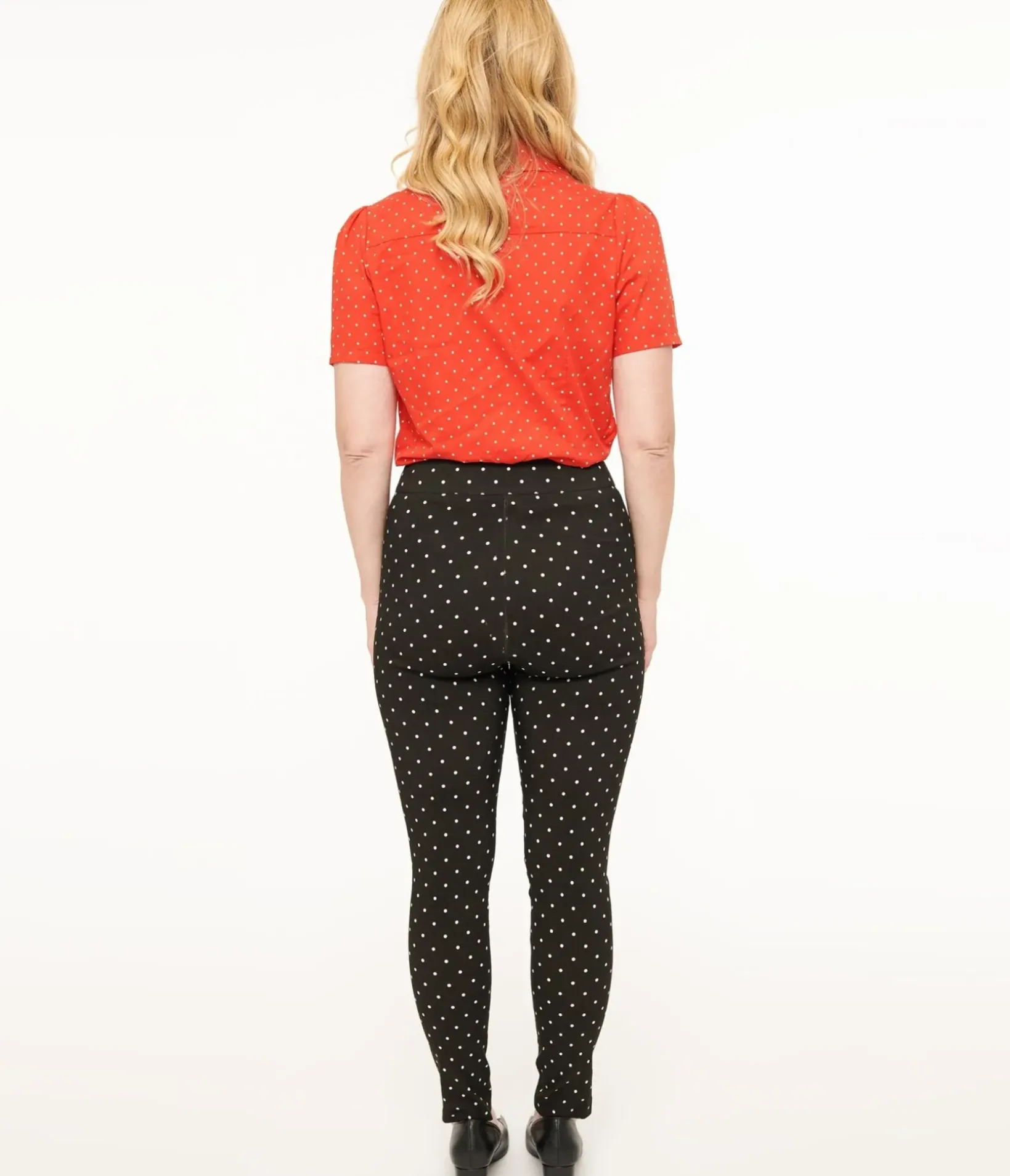 Unique Vintage Pants>Disney Mickey & Friends Collection by Black & White Pin Dot Mickey & Minnie Mouse Pocket Rizzo Cigarette Pants