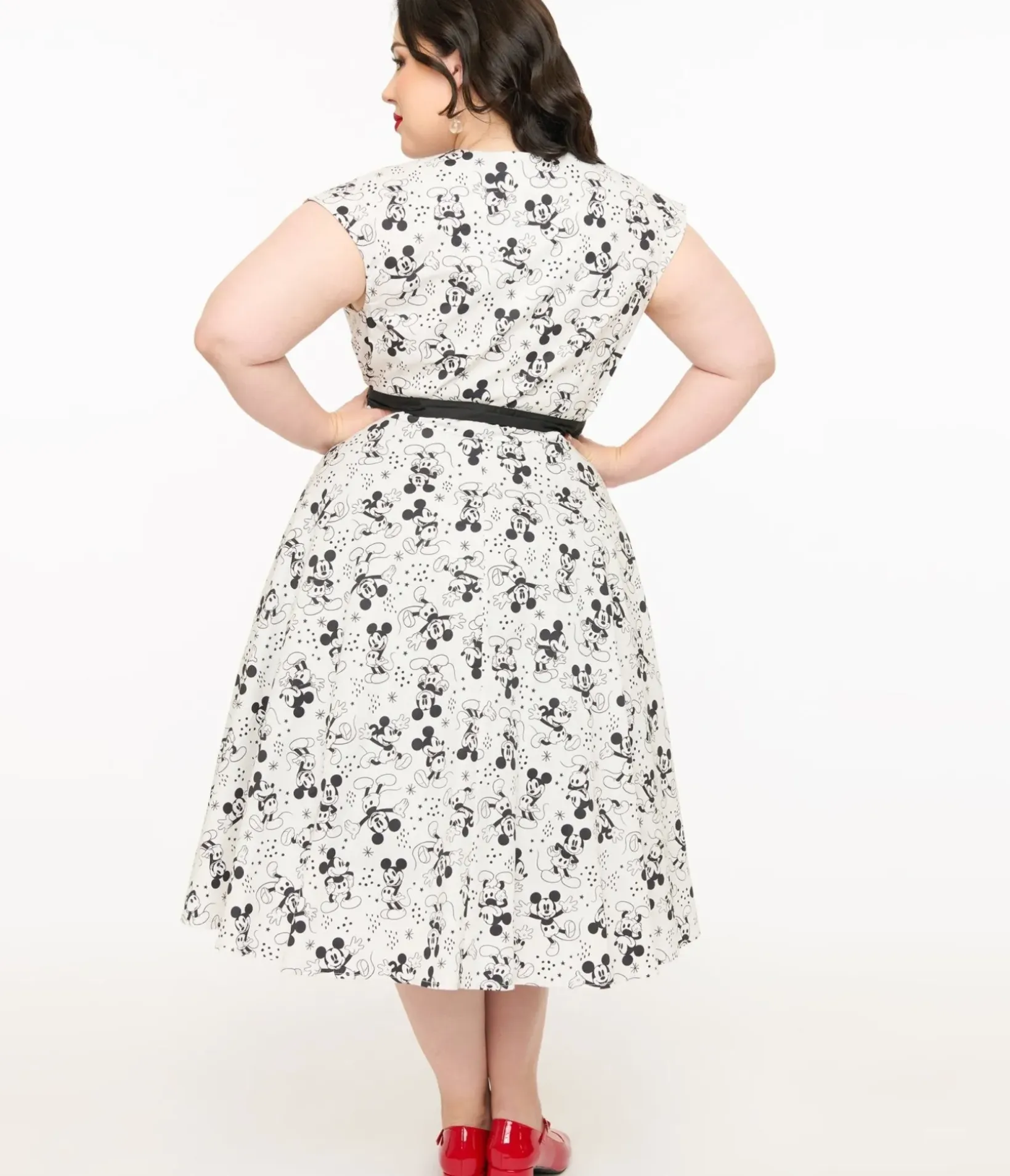 Unique Vintage Swing|Pocket Dresses>Disney Mickey & Friends Collection by Plus Size Mickey Mouse Hedda Swing Dress