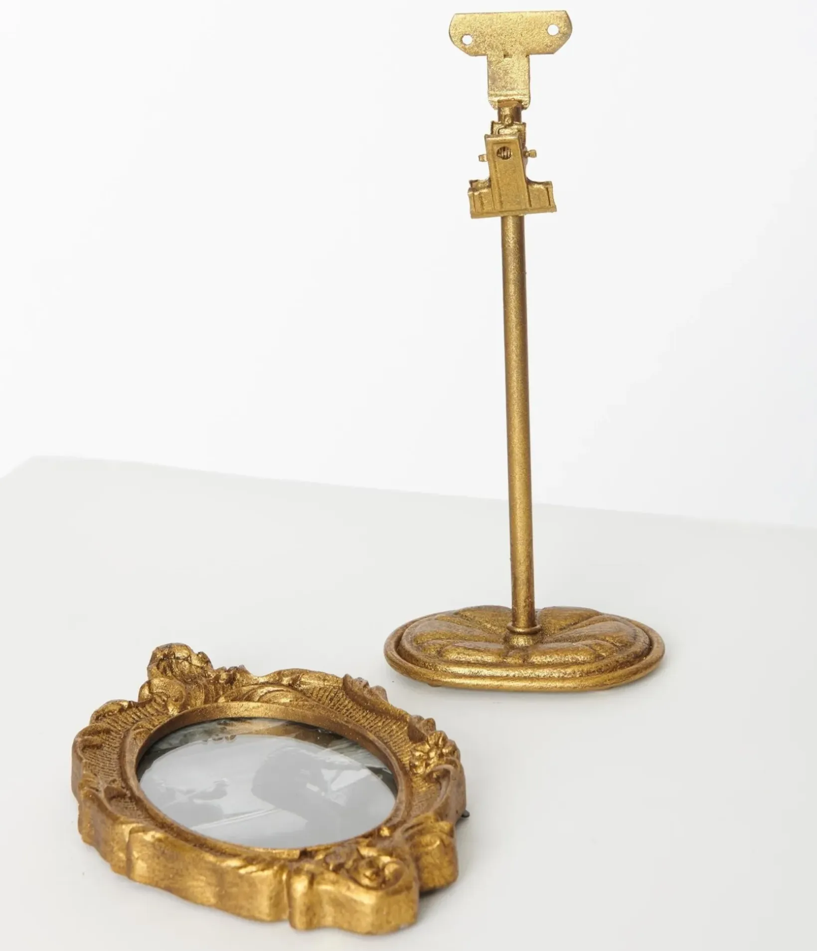 Unique Vintage Special Occasion|Gifts For The Home>Gold Oval Baroque Standing Frame
