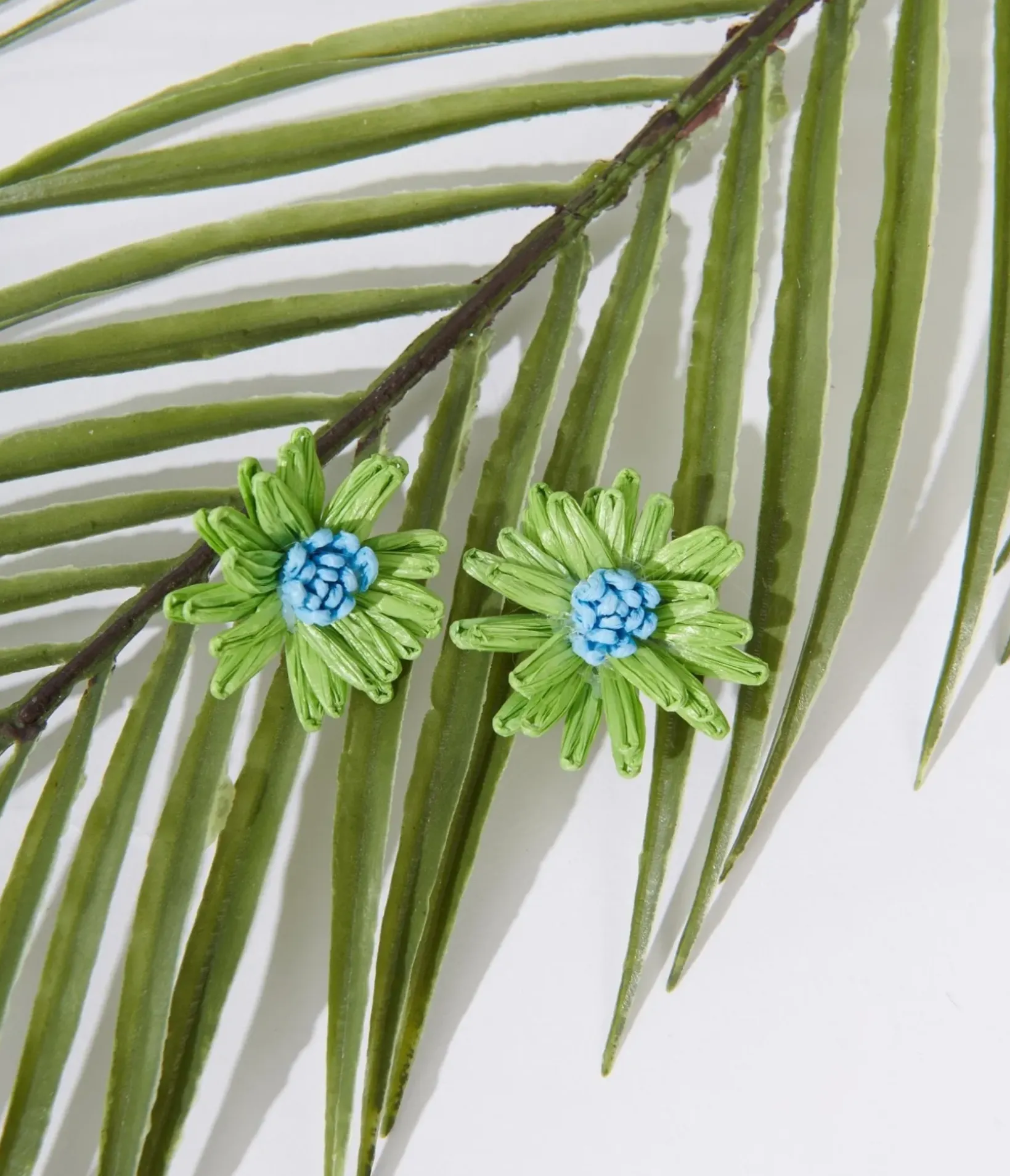 Unique Vintage Earrings>Green Flower Earrings