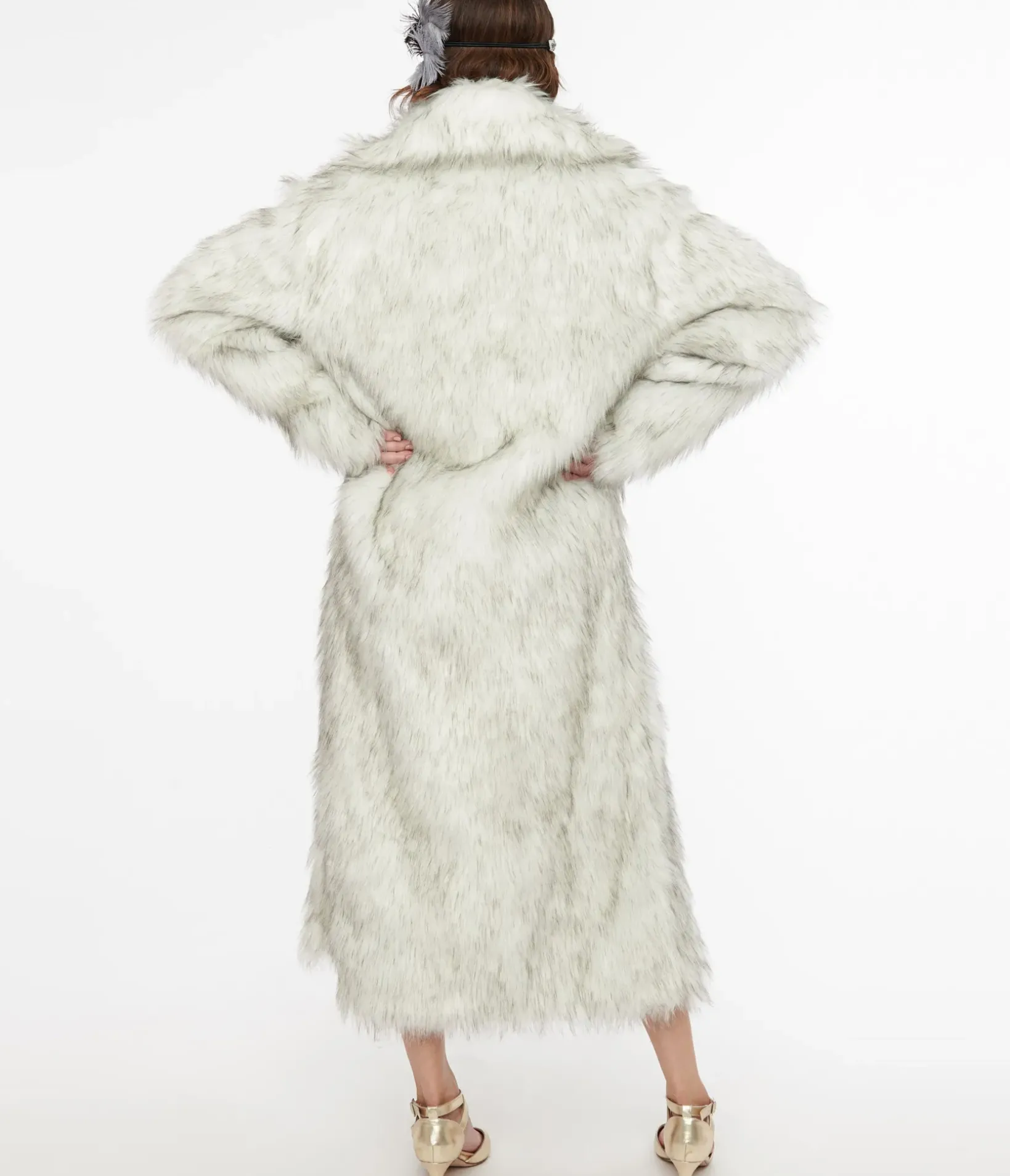 Unique Vintage Coats & Jackets>Grey Long Faux Fur Coat