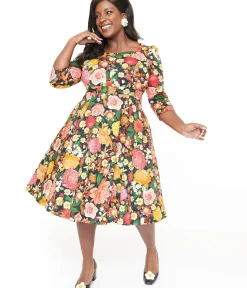 Unique Vintage Swing|Pocket Dresses>Hearts & Roses Plus Size Black Floral Cassidy Swing Dress