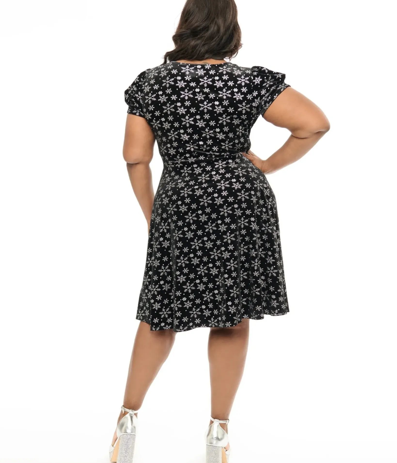 Unique Vintage Fit & Flare|Fit & Flare>Hell Bunny Plus Size 1950s Black & Silver Metallic Snowflake Velvet Fit & Flare Dress