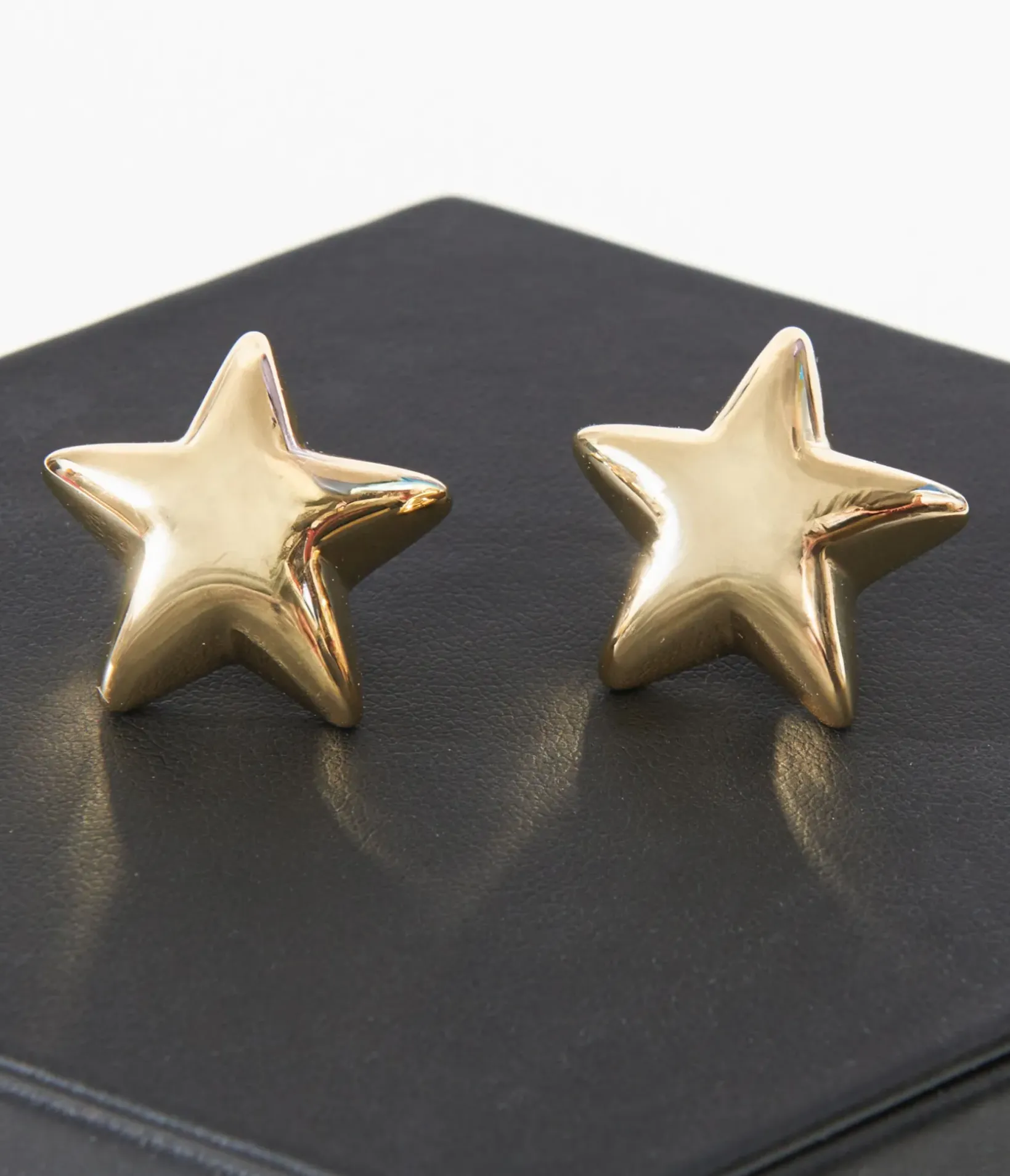 Unique Vintage Earrings>14K Gold Dipped Star Stud Earrings