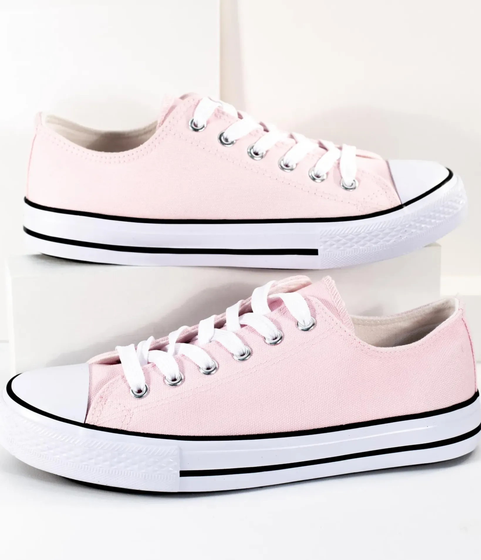 Unique Vintage Flats|Sneakers>Light Pink Lace Up Canvas Sneakers