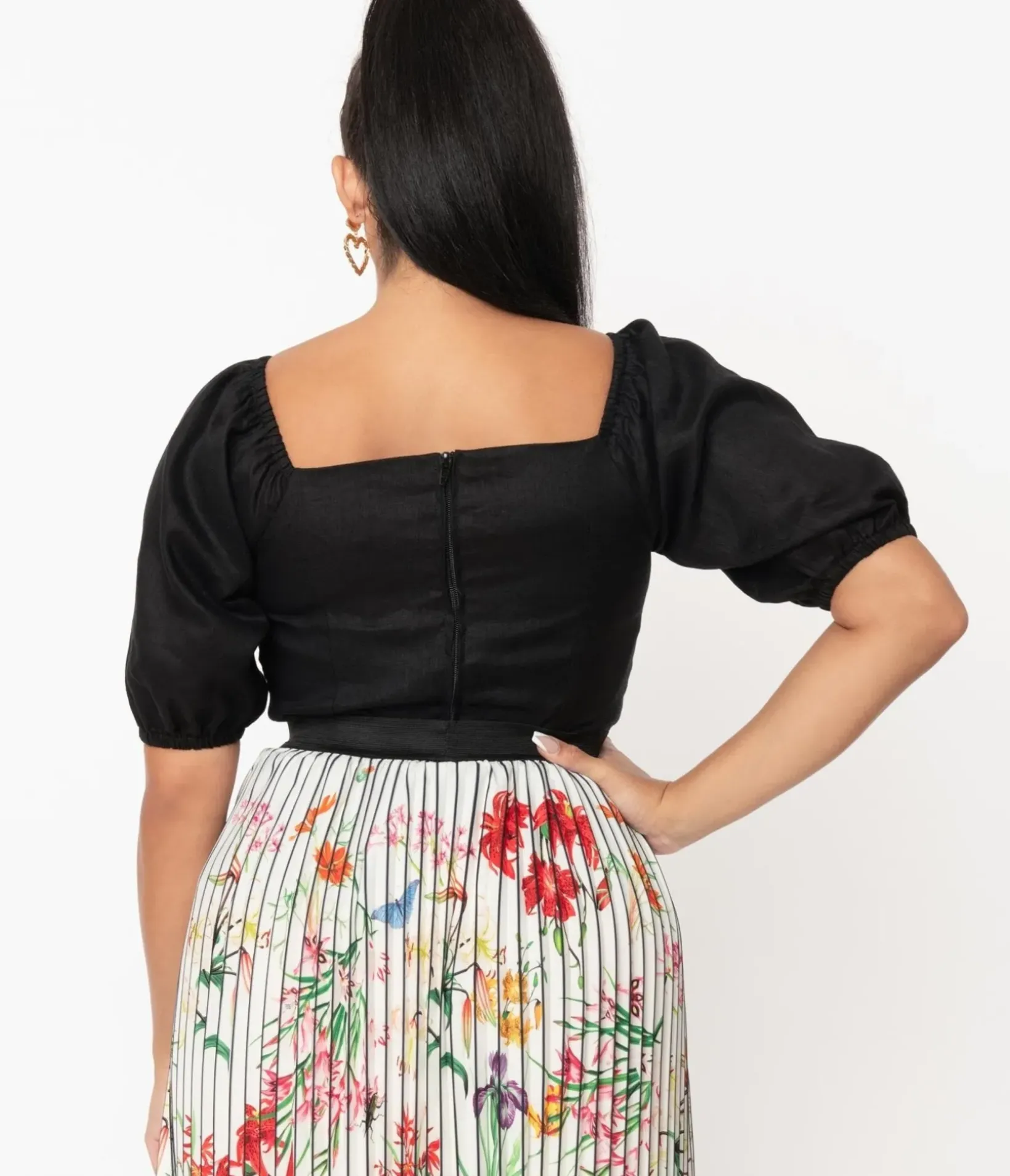 Unique Vintage Blouses>Magnolia Place Black Ruched Top