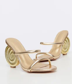Unique Vintage Heels|Honeymoon Outfits>Metallic Gold Seashell Heels
