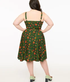 Unique Vintage Swing|Fit & Flare>Miss Lulo Plus Size 1950s Green Hedgehog Forest Print Kyla Fit & Flare Dress