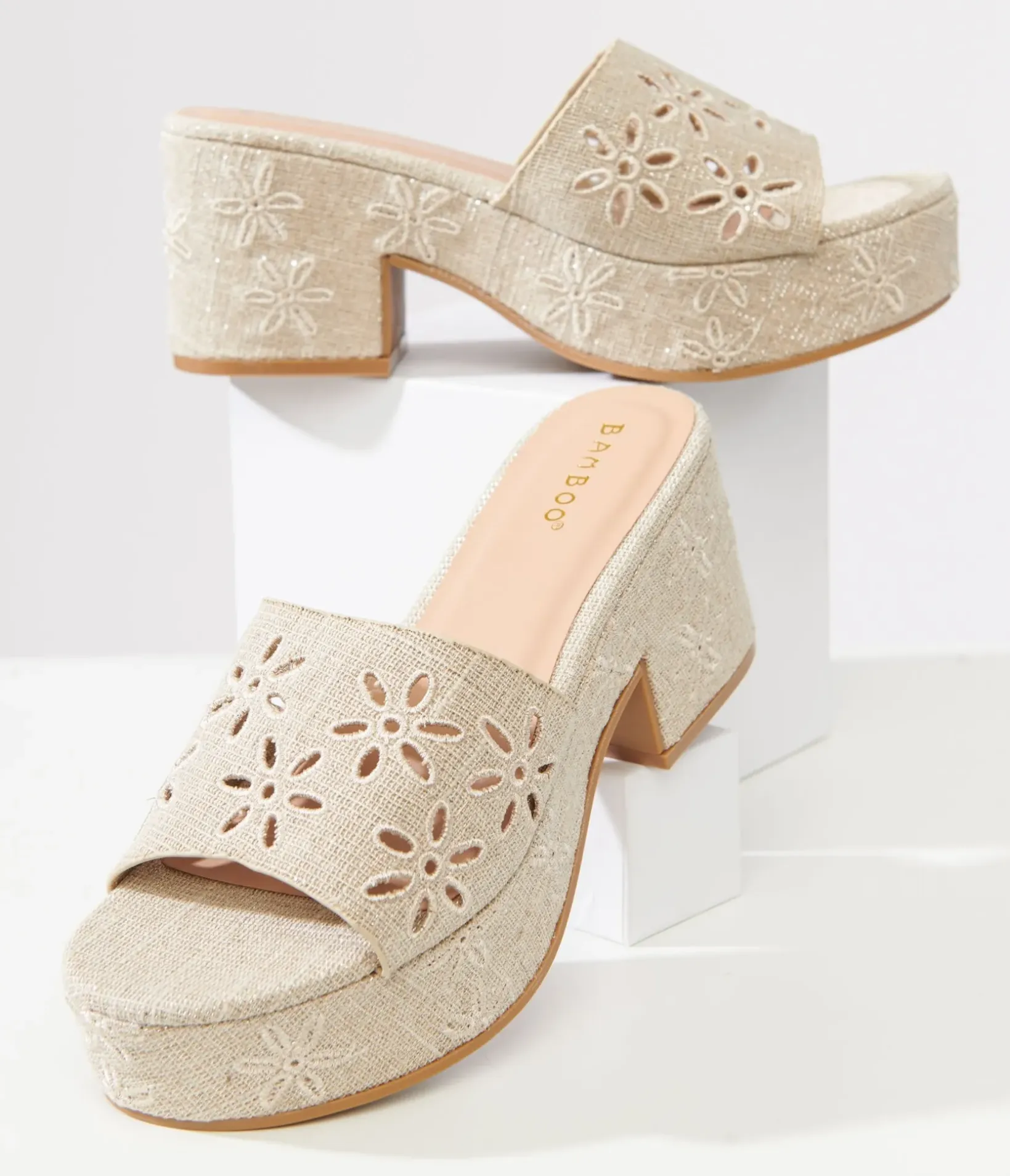 Unique Vintage Sandals|Honeymoon Outfits>Nude Flower Platform Sandals