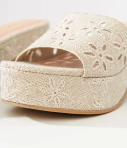 Unique Vintage Sandals|Honeymoon Outfits>Nude Flower Platform Sandals