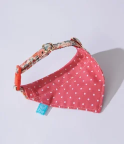 Unique Vintage Gift Under $20>Peach Floral Over the Collar Cat Bandana
