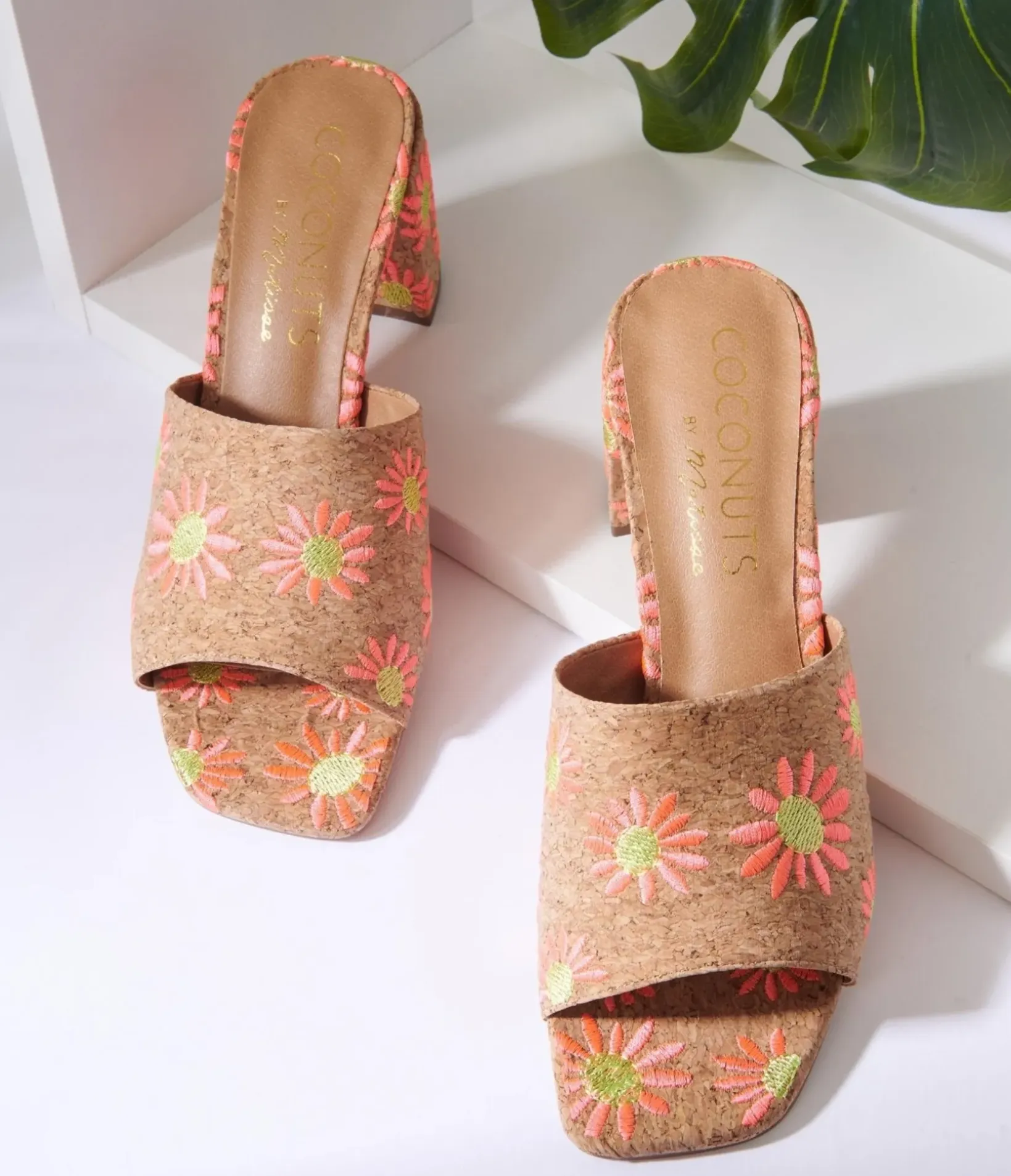 Unique Vintage Heels|Sandals>Pink Daisy Cork Mule Heels