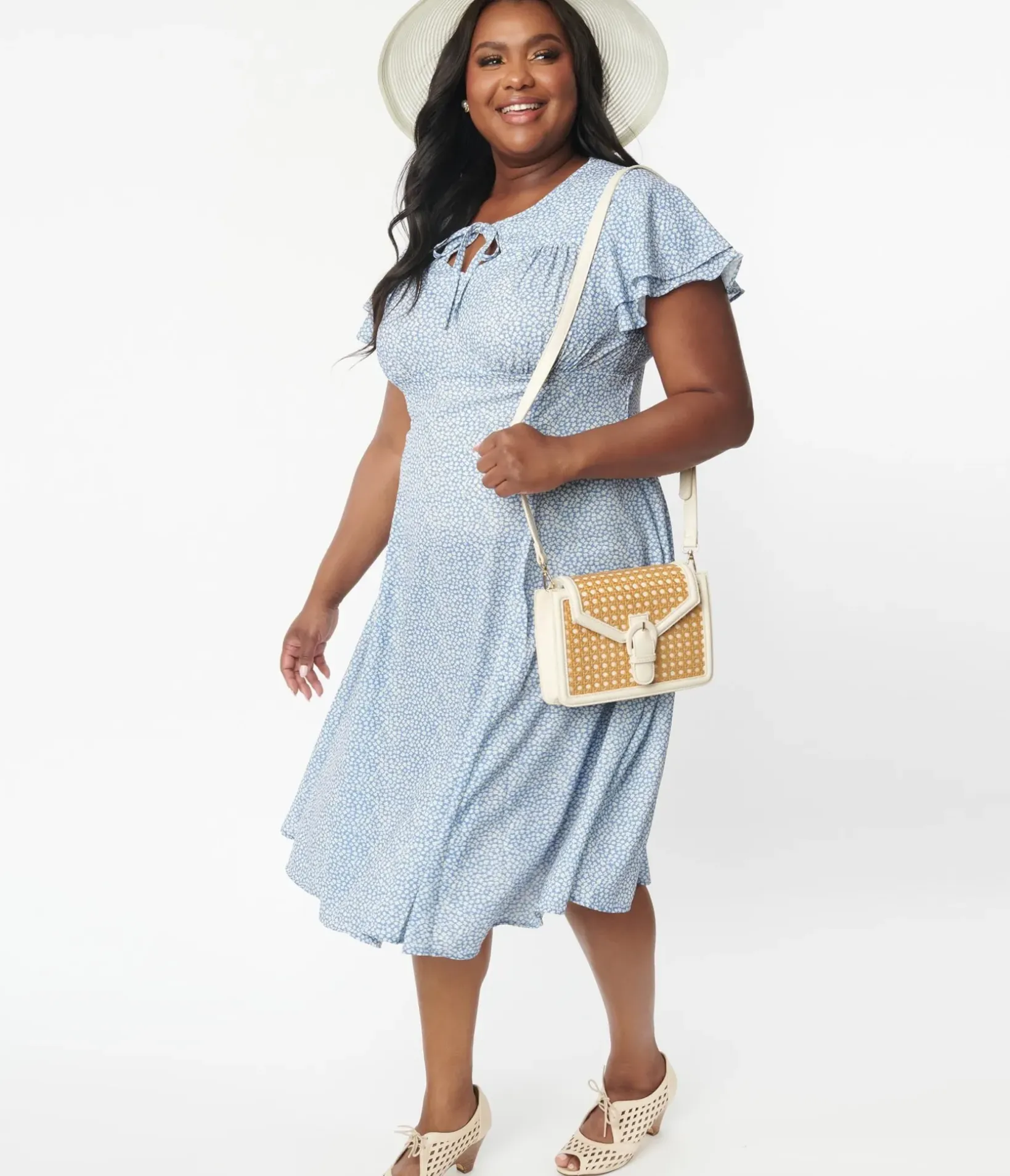 Unique Vintage Swing|Swing>Plus Size Blue & White Floral Print Lydia Swing Dress