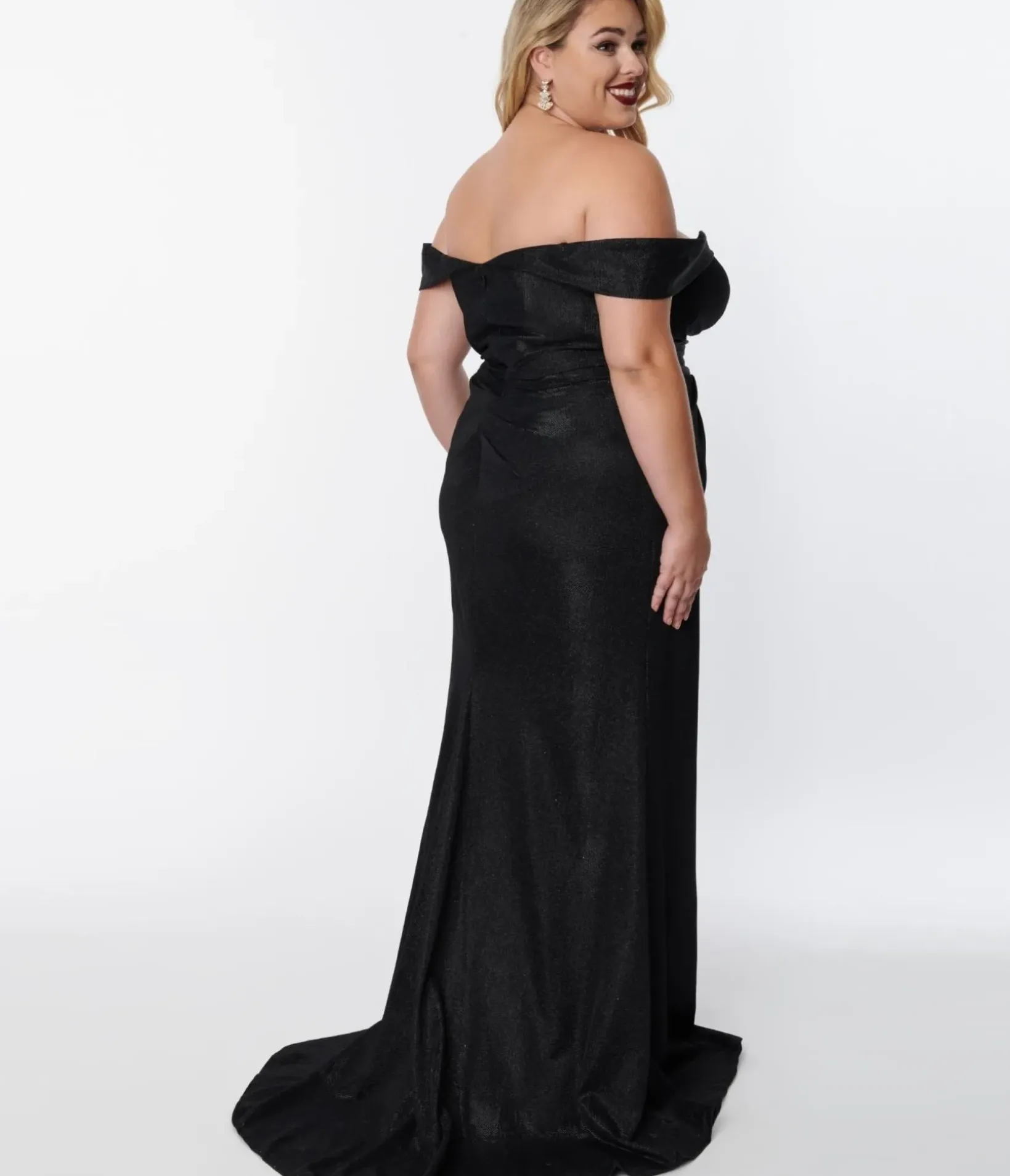 Unique Vintage Special Occasion|Prom Dresses>Plus Size Elegant Black Shimmer Off The Shoulder Dress