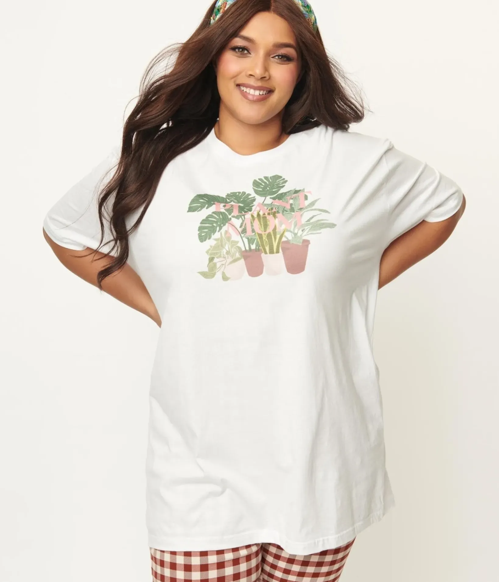 Unique Vintage Graphic Tees|Graphic Tees>Plus Size Plant Mom Unisex Graphic Tee