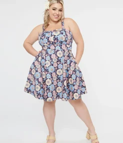 Unique Vintage Fit & Flare|Pocket Dresses>Plus Size 1950s Navy & Multicolor Daisy Print Cotton Flare Dress