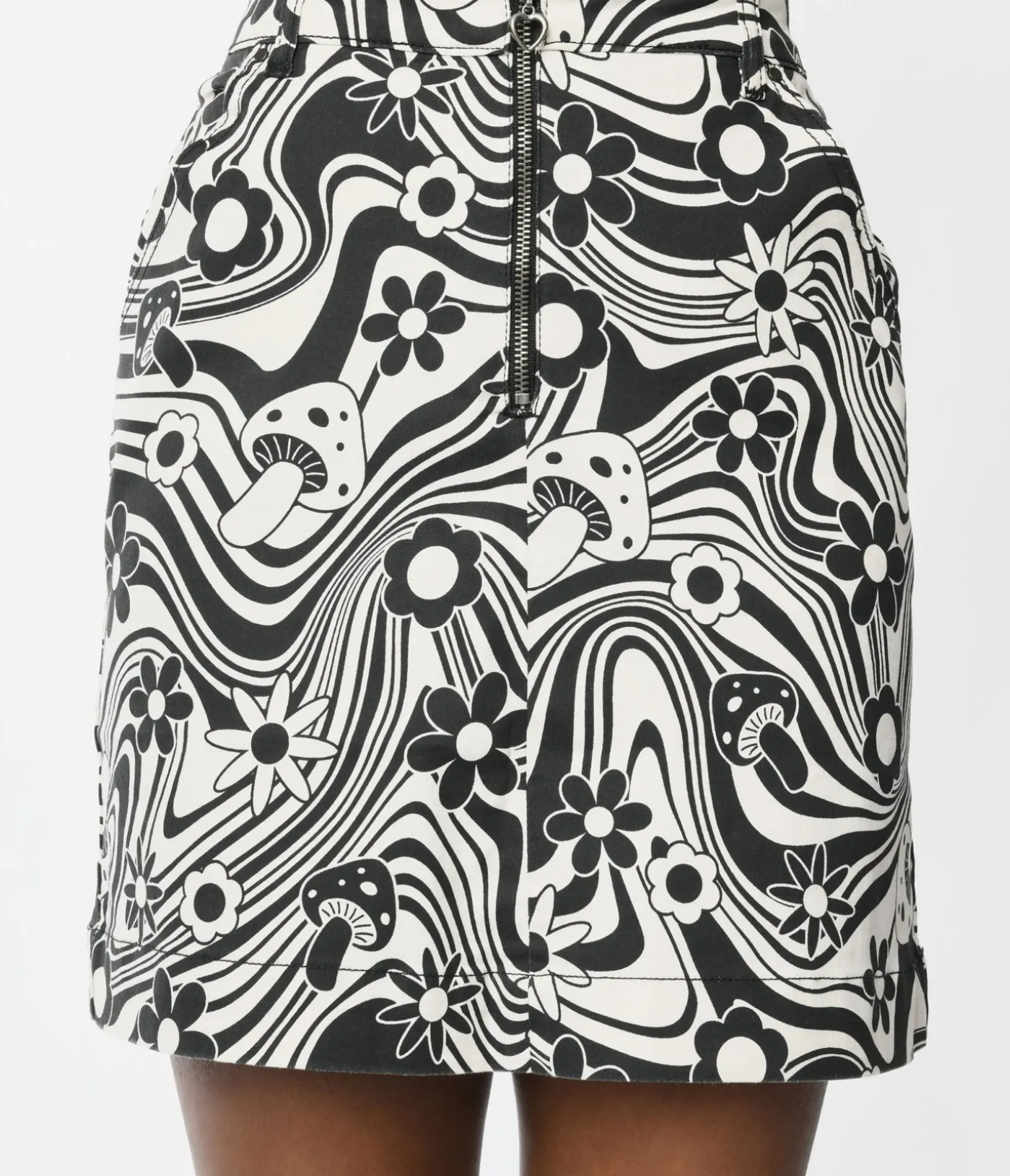 Unique Vintage Skirts|Skirts>Retrolicious Black & White Groovy Penny Mini Skirt