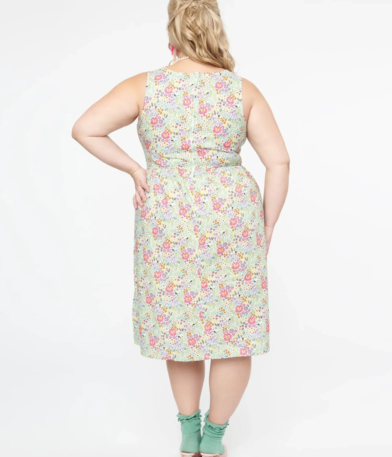 Unique Vintage Fit & Flare|Pocket Dresses>Retrolicious Plus Size 1950s Green Floral Cat Print Fit & Flare Dress