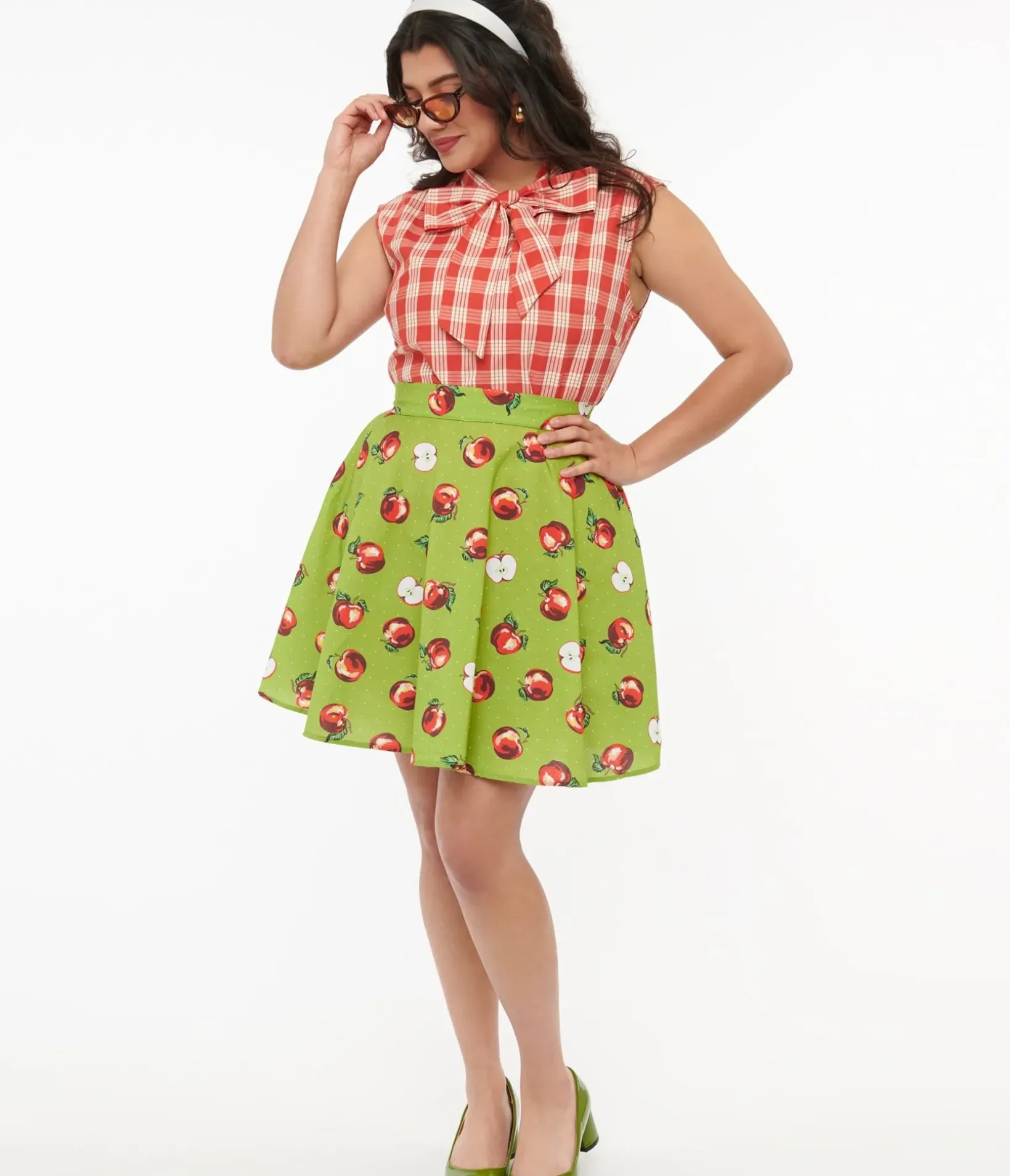 Unique Vintage Fit & Flare|Skirts>Retrolicious 1950s Green & Red Apple Print Skater Skirt
