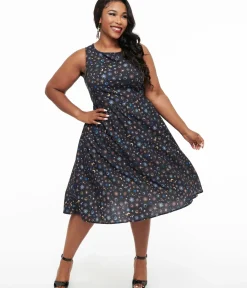 Unique Vintage Midi|Fit & Flare>Retrolicious 1950s Plus Size Black Celestial Stars & Moon Print Midi Dress