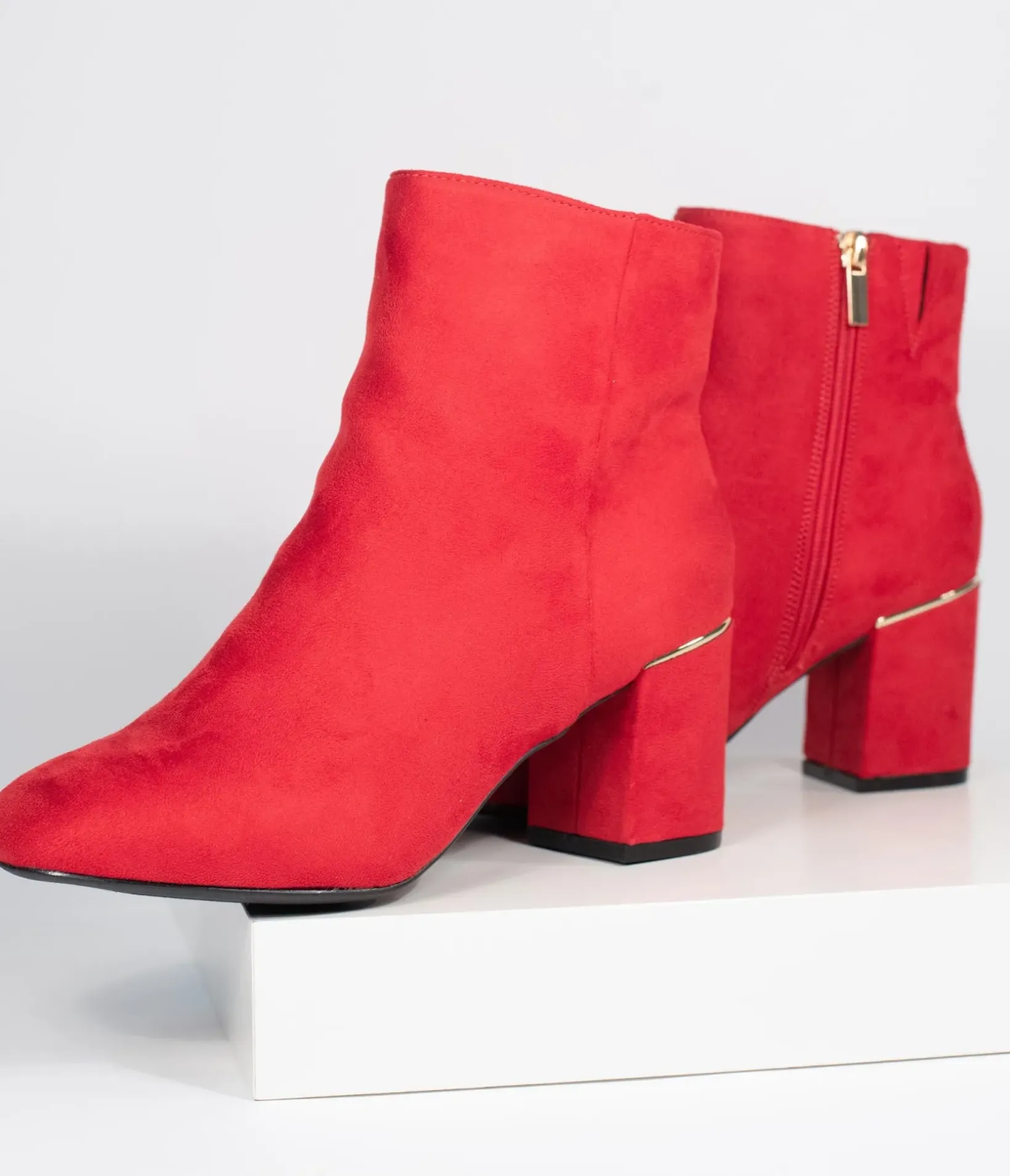 Unique Vintage Boots|Heels>Retro Style Red Suede Heel Booties