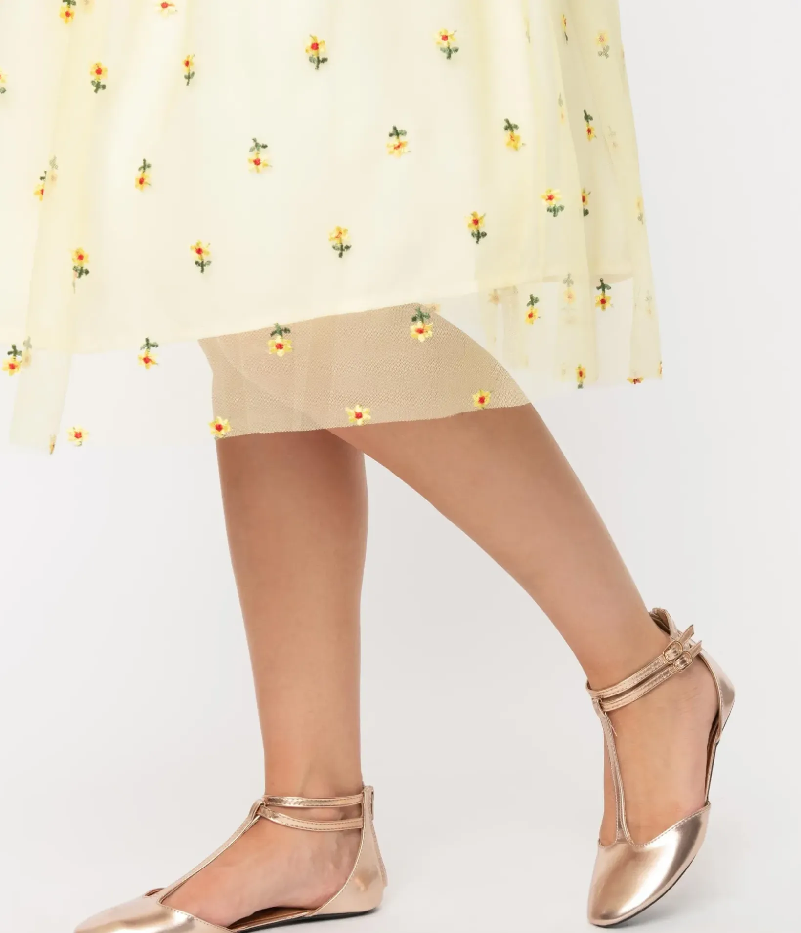 Unique Vintage Flats|Sandals>Rose Gold Patent Leatherette Bee T-Strap Flats