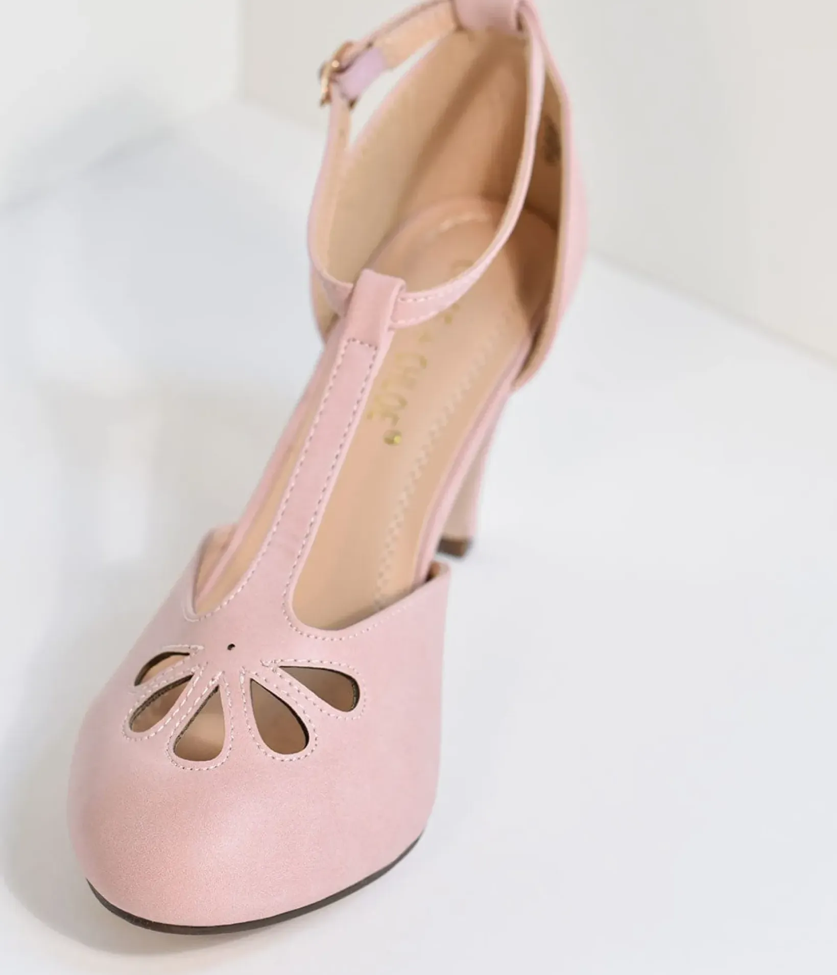 Unique Vintage Heels|T-Straps>Rose Pink T-Strap Cut Out Kitten Heels