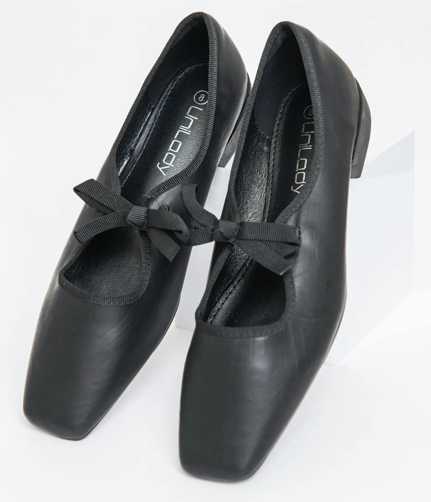 Unique Vintage Flats>1960s Black Leatherette Bow Strap Flats