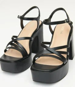 Unique Vintage Special Occasion|Sandals>1970s Black Leatherette Platform Sandals