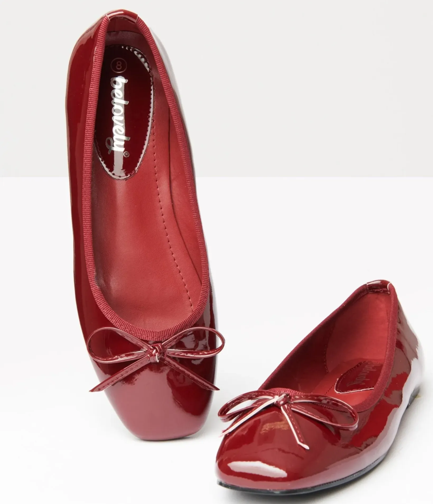 Unique Vintage Flats>1960s Burgundy Patent Leatherette Flats