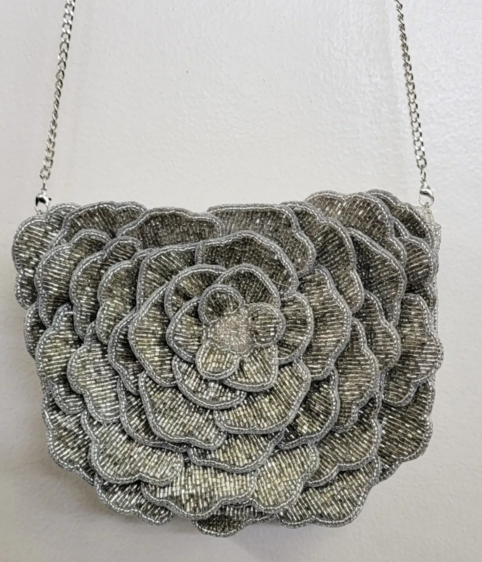 Unique Vintage Novelty Bags>Silver Flower Beaded Crossbody Bag