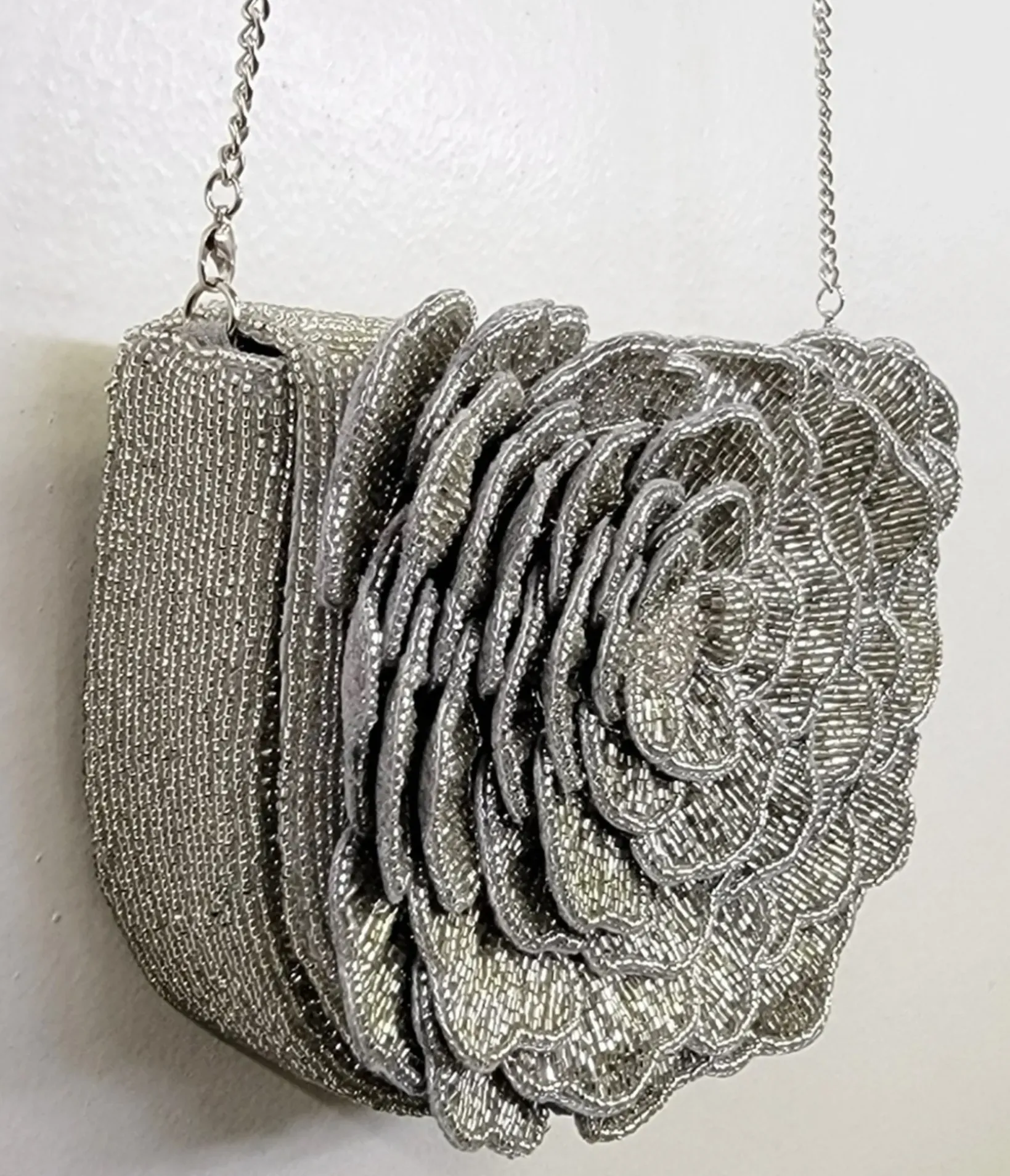 Unique Vintage Novelty Bags>Silver Flower Beaded Crossbody Bag