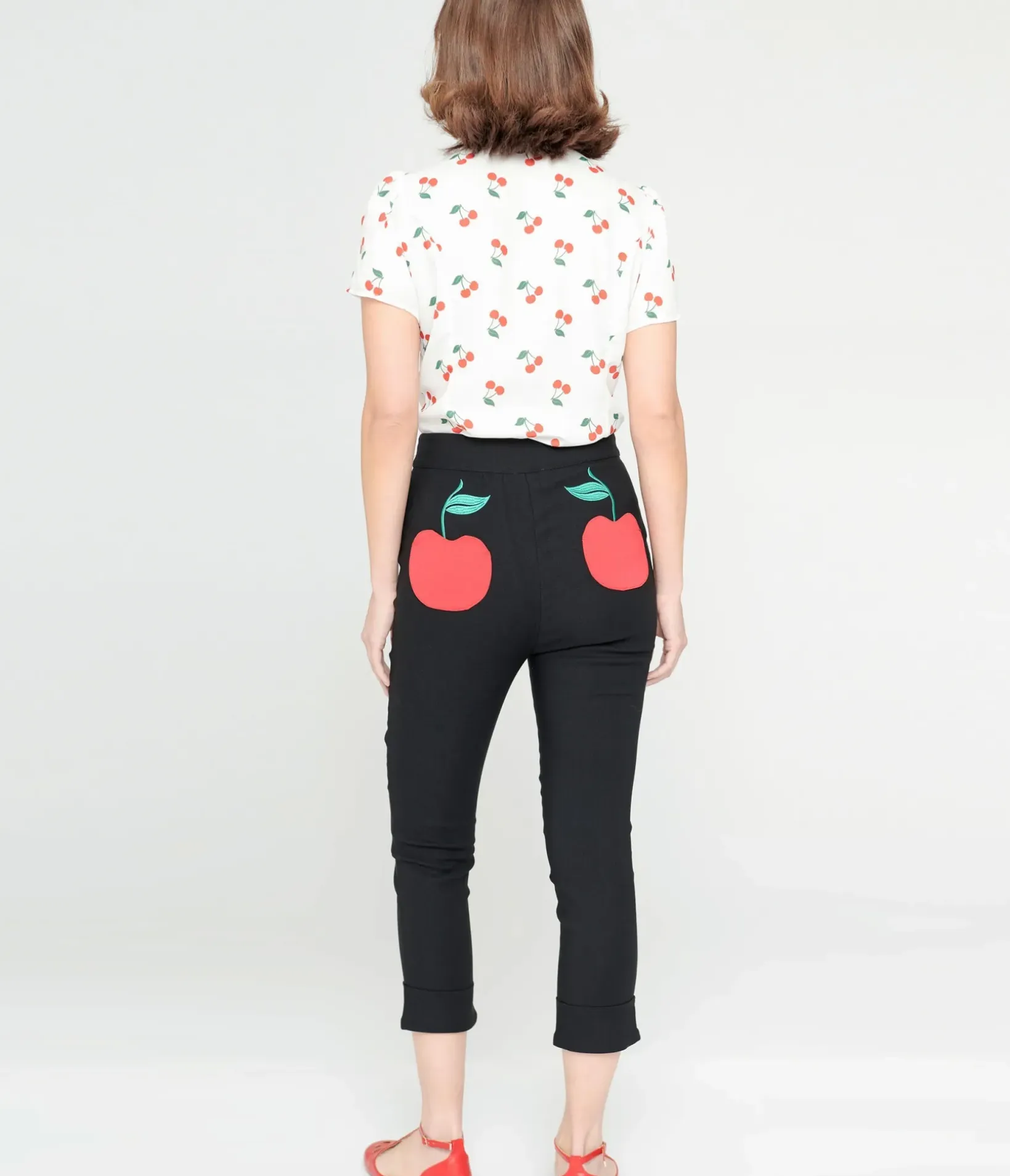 Unique Vintage All Things Black>Smak Parlour Black & Cherry Pocket Smarty Pants Capri