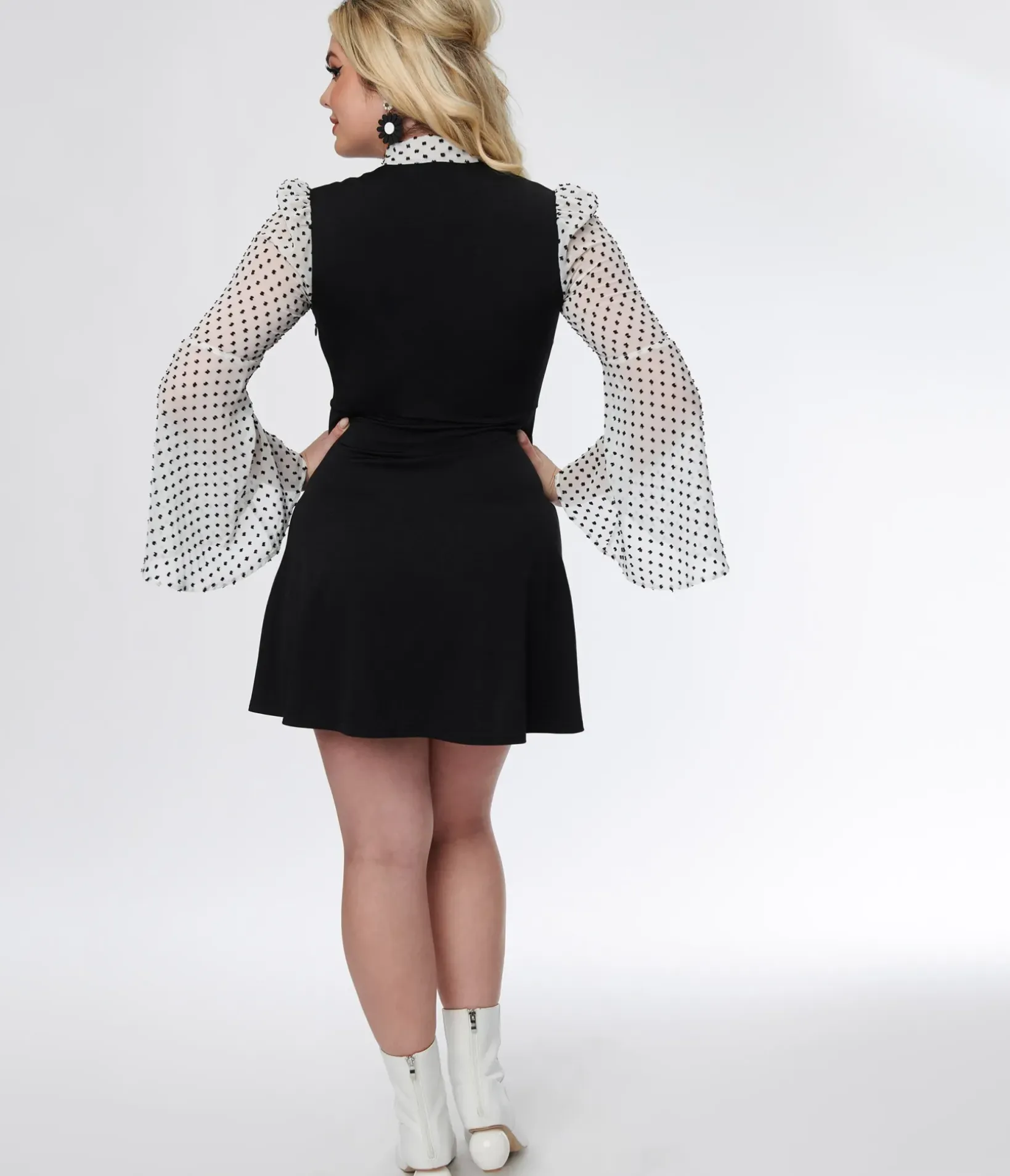 Unique Vintage Fit & Flare|Everyday Dresses>Smak Parlour Black & White Polka Dot Bell Sleeve Flare Dress